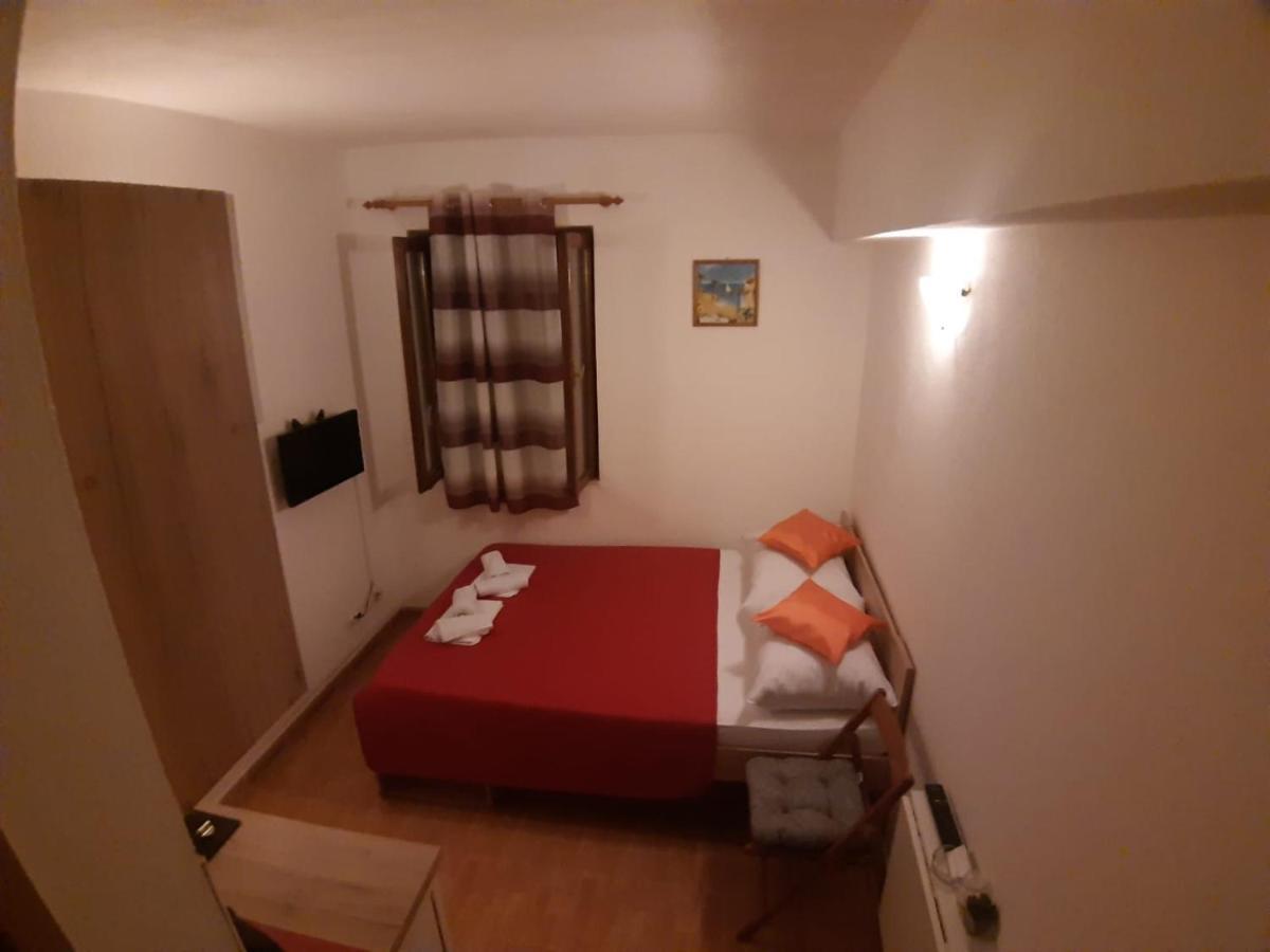Apartments Knezic 伊格拉恩 外观 照片