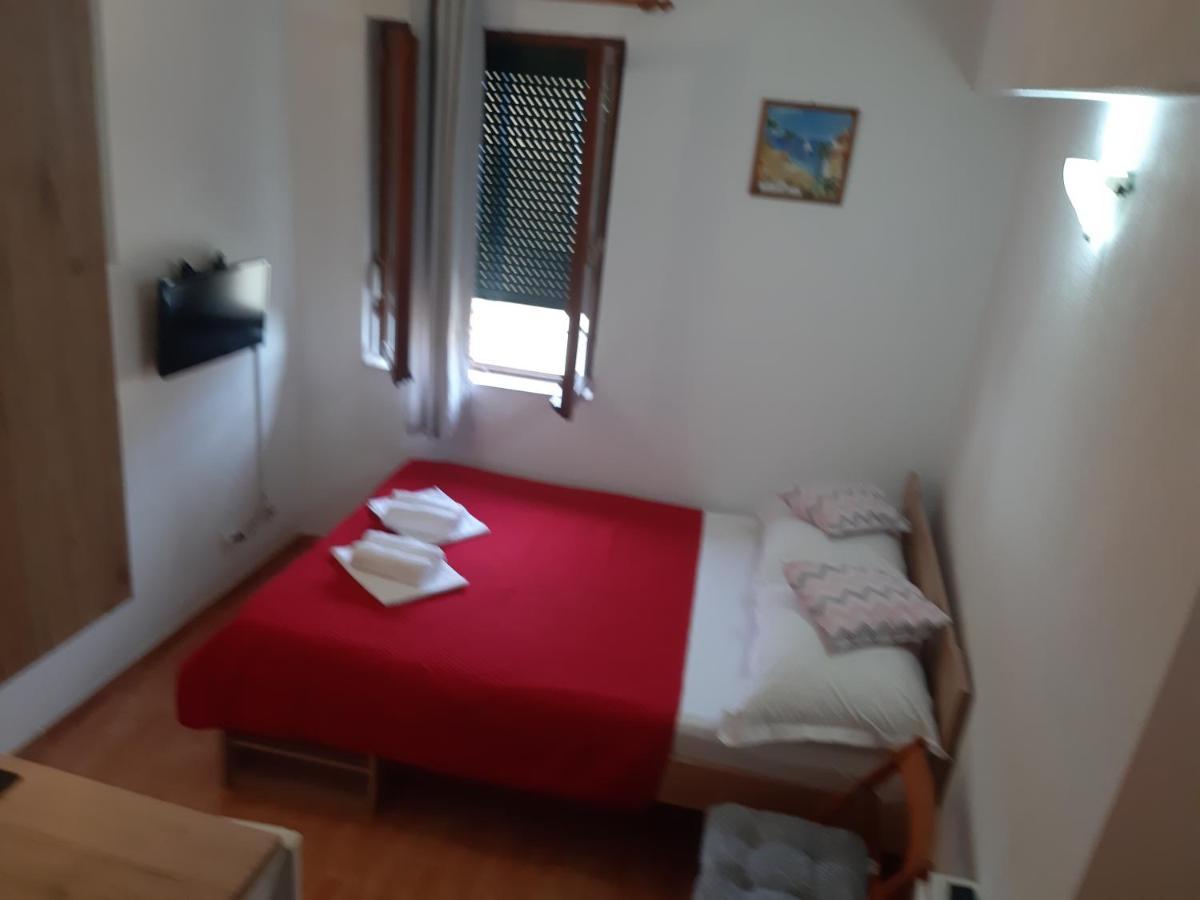 Apartments Knezic 伊格拉恩 外观 照片