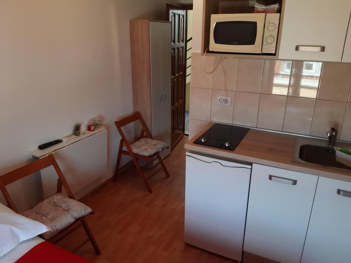 Apartments Knezic 伊格拉恩 外观 照片
