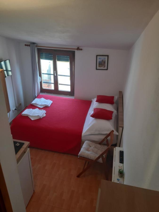 Apartments Knezic 伊格拉恩 外观 照片